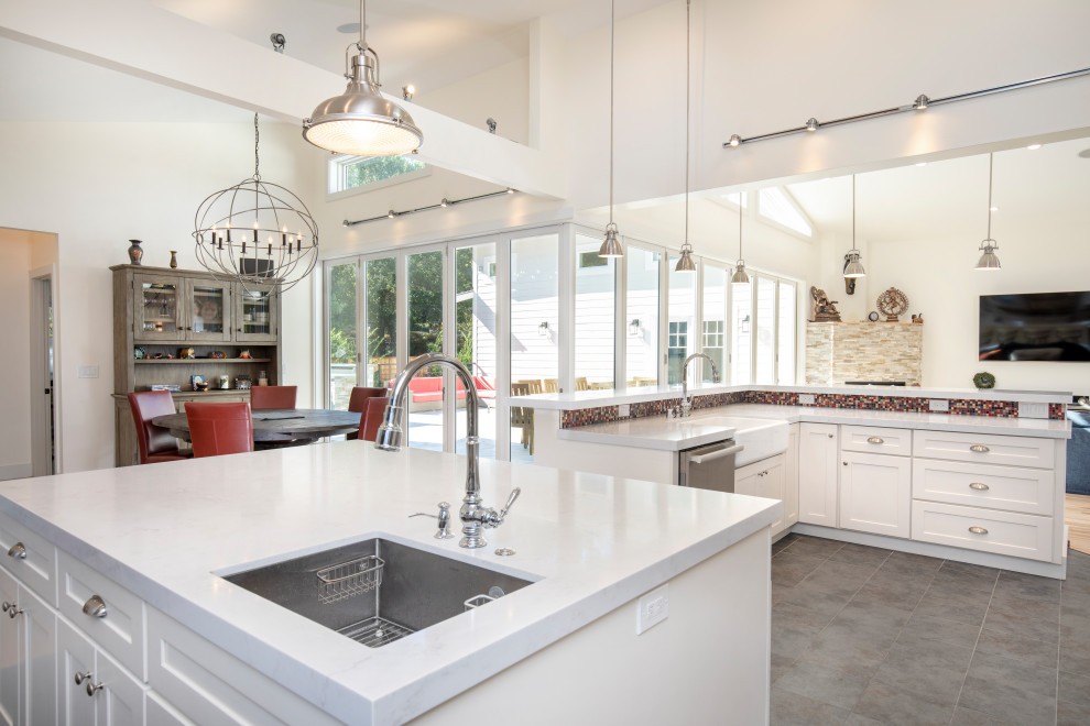 Walls Disappear Creating an Indoor/Outdoor Lifestyle with Zero Corner ...