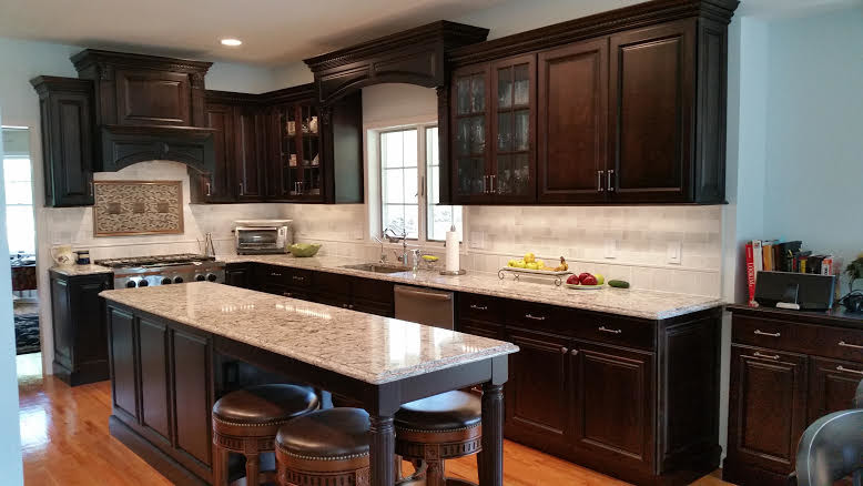 Warwick Kitchen - Traditional - Kitchen - New York - by Smith Kitchen ...