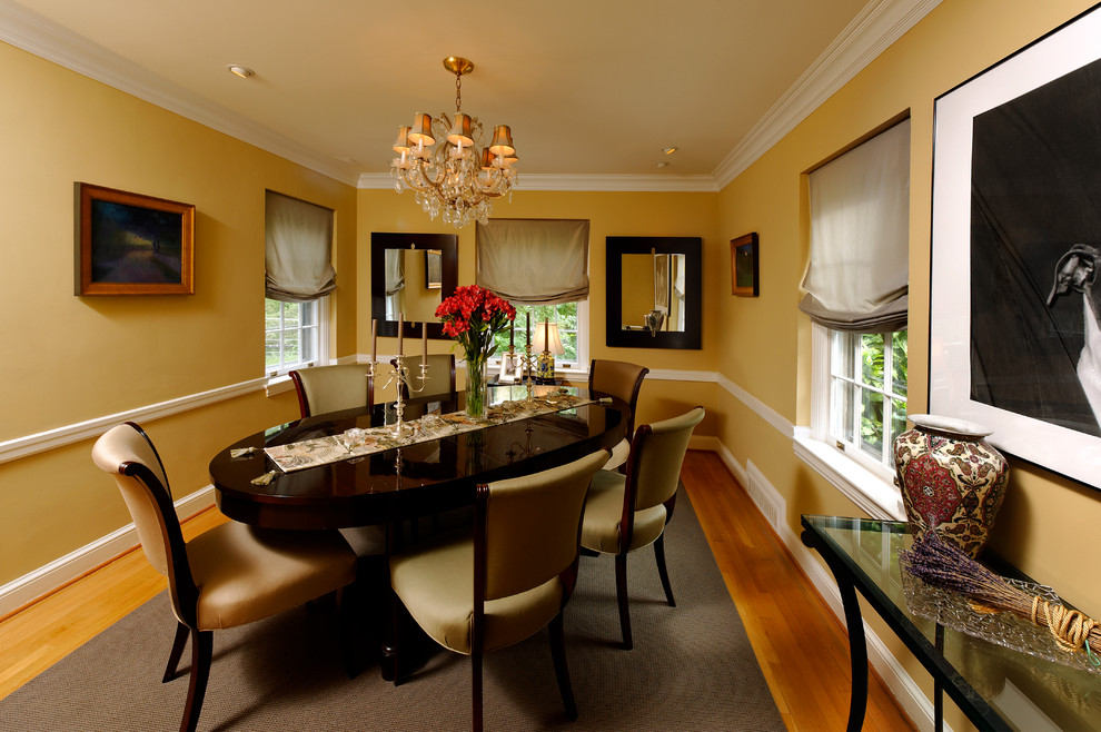 Mittelgroße Klassische Wohnküche mit Porzellan-Bodenfliesen in Washington, D.C.