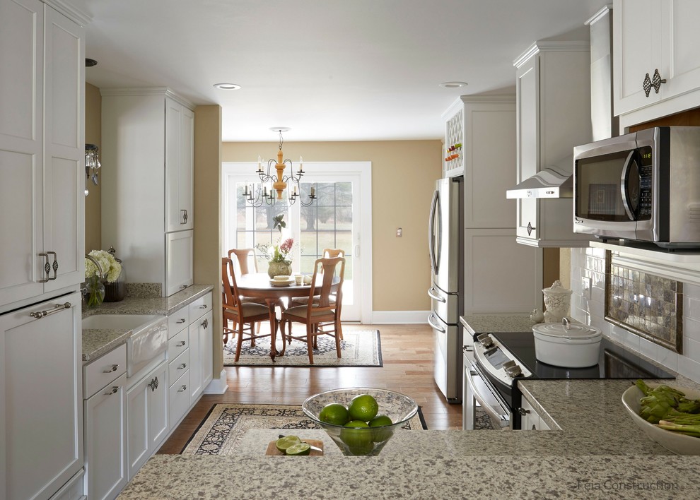 Waukesha Classic White Kitchen Classique Cuisine Milwaukee par