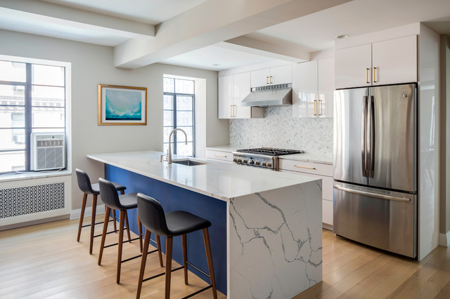 8 Blue Paint Colors to Consider for a Kitchen Island