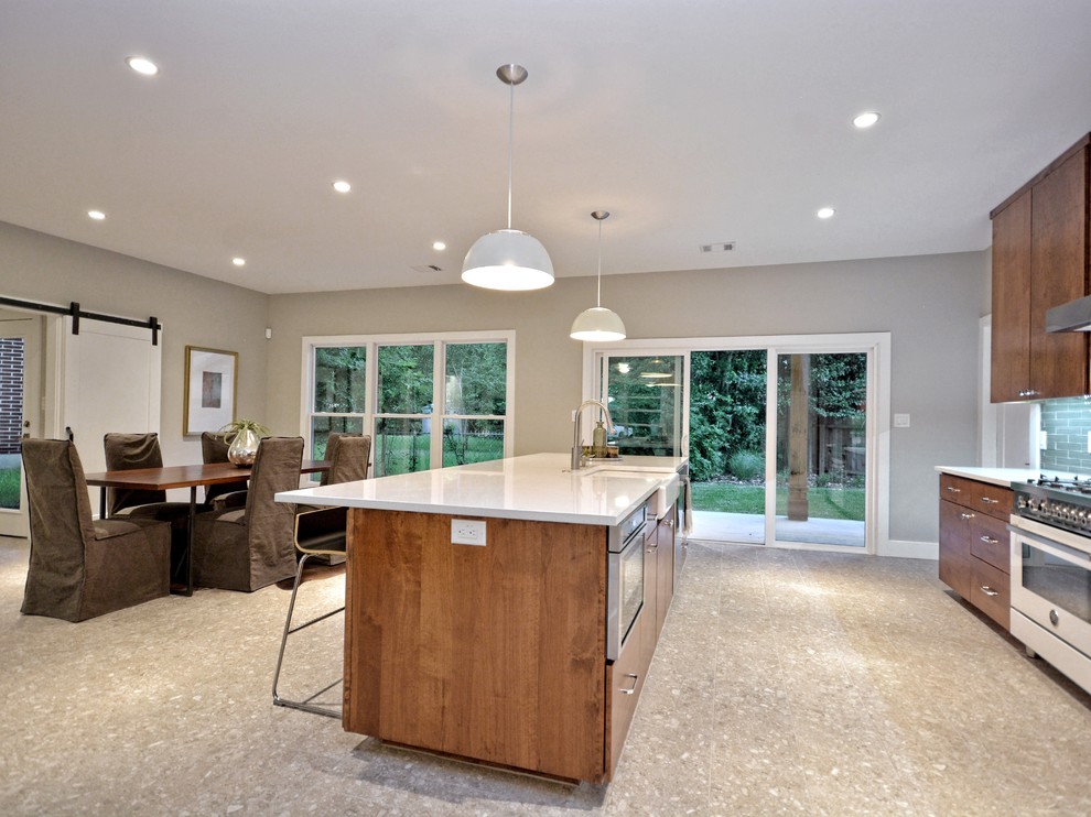 Westfield Modern Kitchen Austin by Danze & Davis Architects