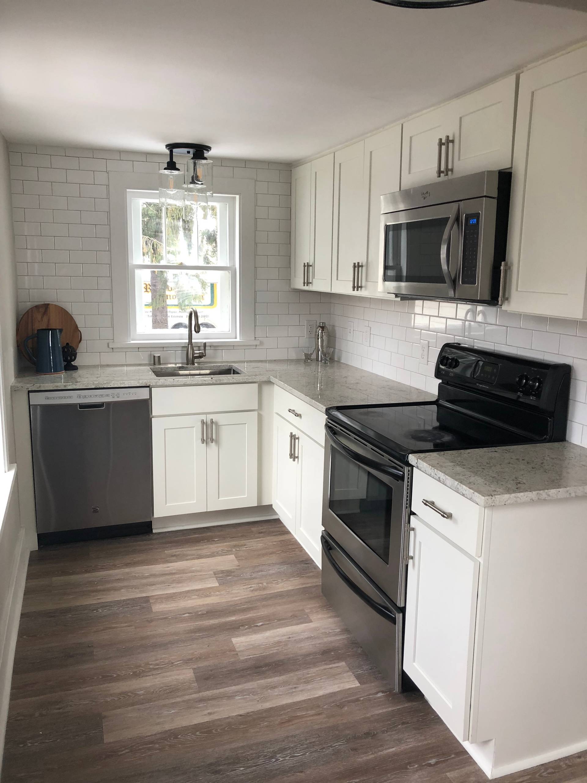 Kitchen Back Splash - Modern - Kitchen - Raleigh - by Southern Carpet &  Interiors Of Fayetteville, Inc.