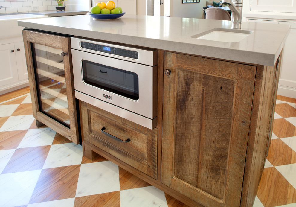 Example of an arts and crafts kitchen design in Los Angeles