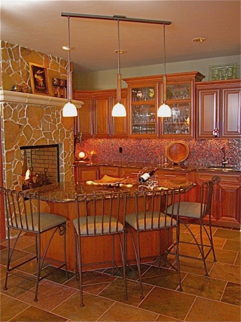 Kitchen - eclectic kitchen idea in Cleveland
