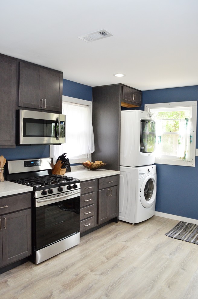 Wheatfield IN, Baileytown USA Maple Slate, One Wall ... Wheatfield IN, Baileytown USA Maple Slate, One Wall ... on Light Maple Cabinets With White Countertops
id=45522