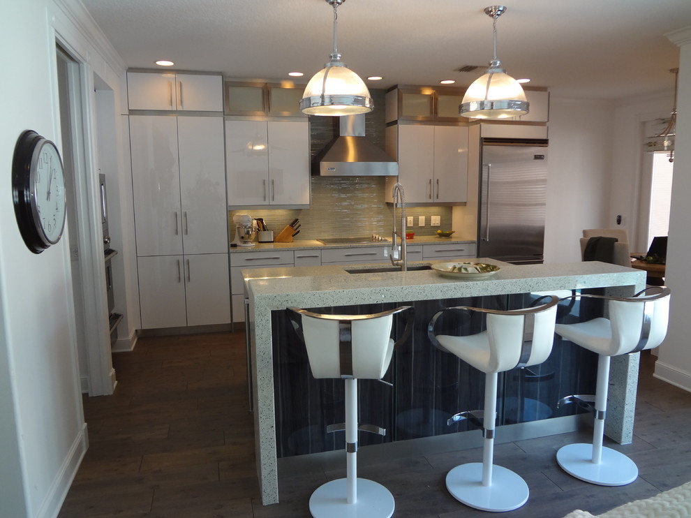 White & Grey Modern Kitchen Contemporary Kitchen