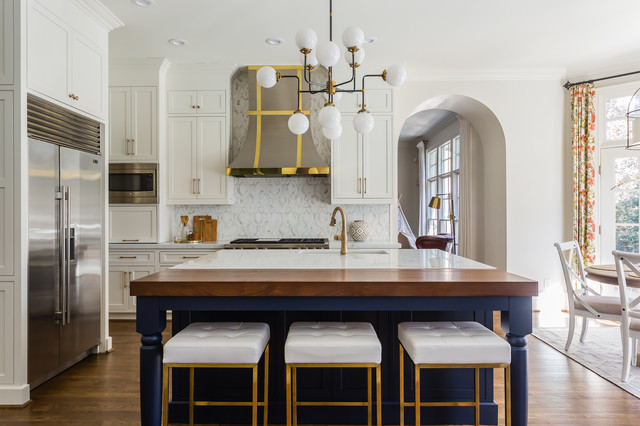 Brass and Blue Boost a Toronto Kitchen