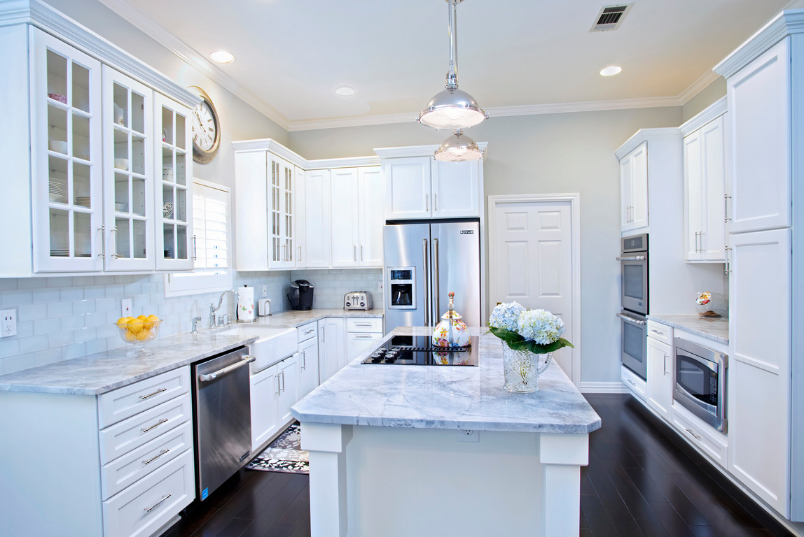 White Contemporary with Carrera Marble - Traditional - Kitchen - Austin -  by UB Kitchens - Kitchen Design and Cabinets | Houzz