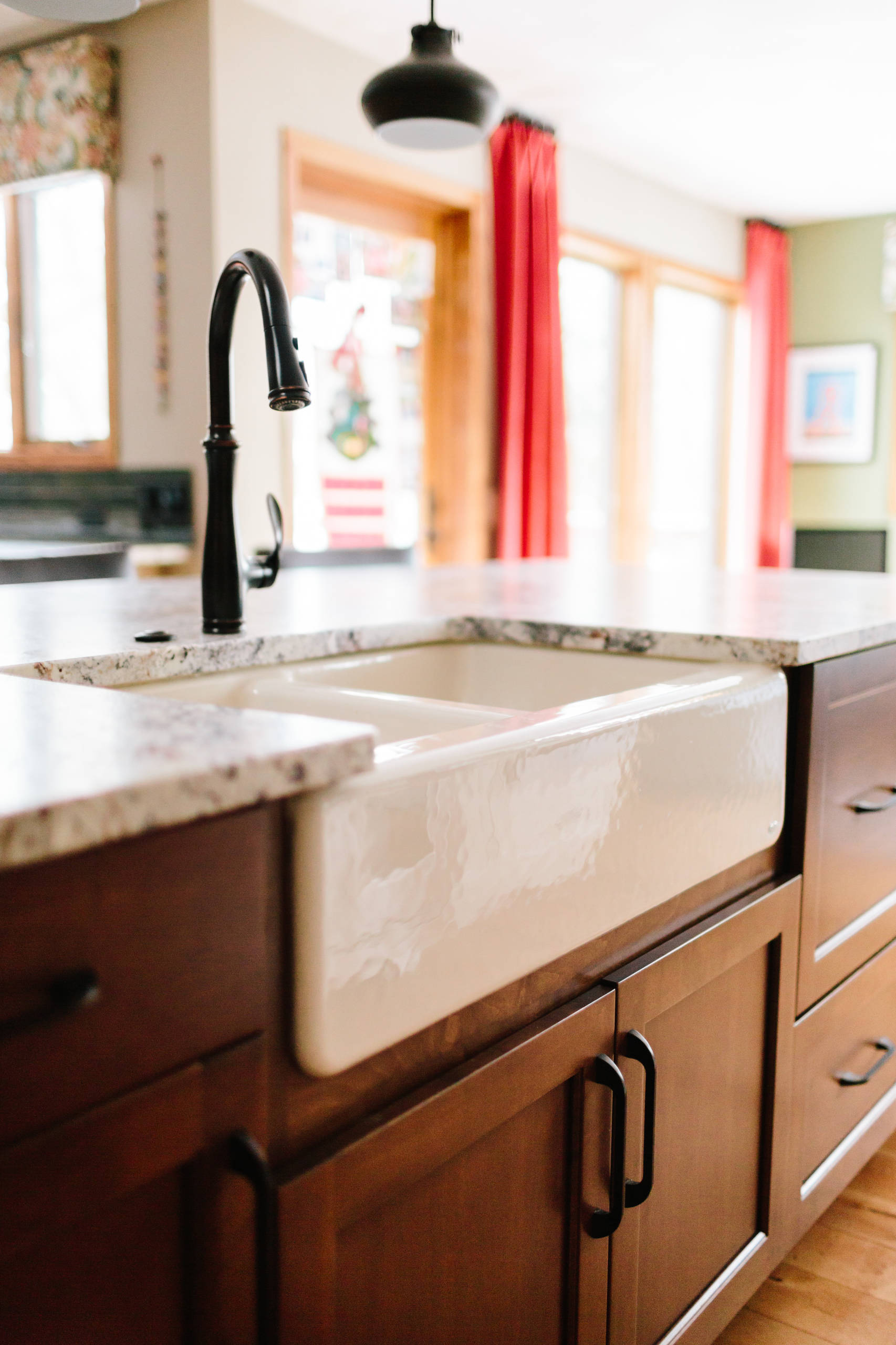 Maple Kitchen with White Countertops A Beautiful Combination