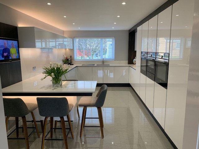 White Gloss Handles Minimalist G Shaped Kitchen - Contemporary - Kitchen -  Other - By Newcastle Kitchen & Bedroom Co | Houzz