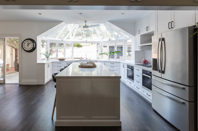 White Hamptons Kitchen - Beach Style - Kitchen - Sydney - by Blue Tea Kitchens and Bathrooms ...