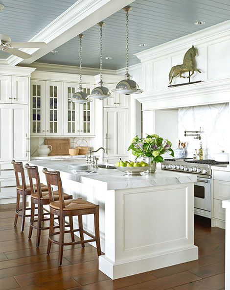 Grey shop kitchen ceiling