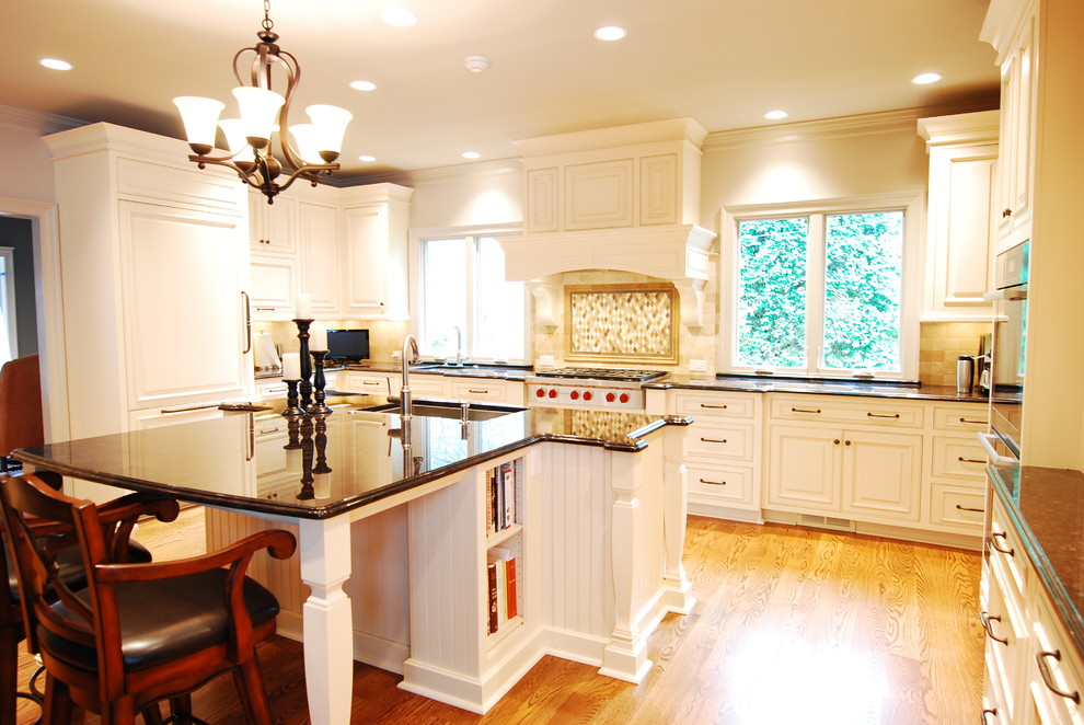White Kitchens Traditional Kitchen Atlanta by CSI Kitchen