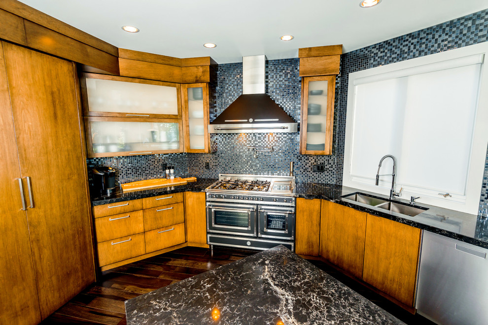 White Rock Marine Drive Modern Kitchen Other by Versa Homes Houzz