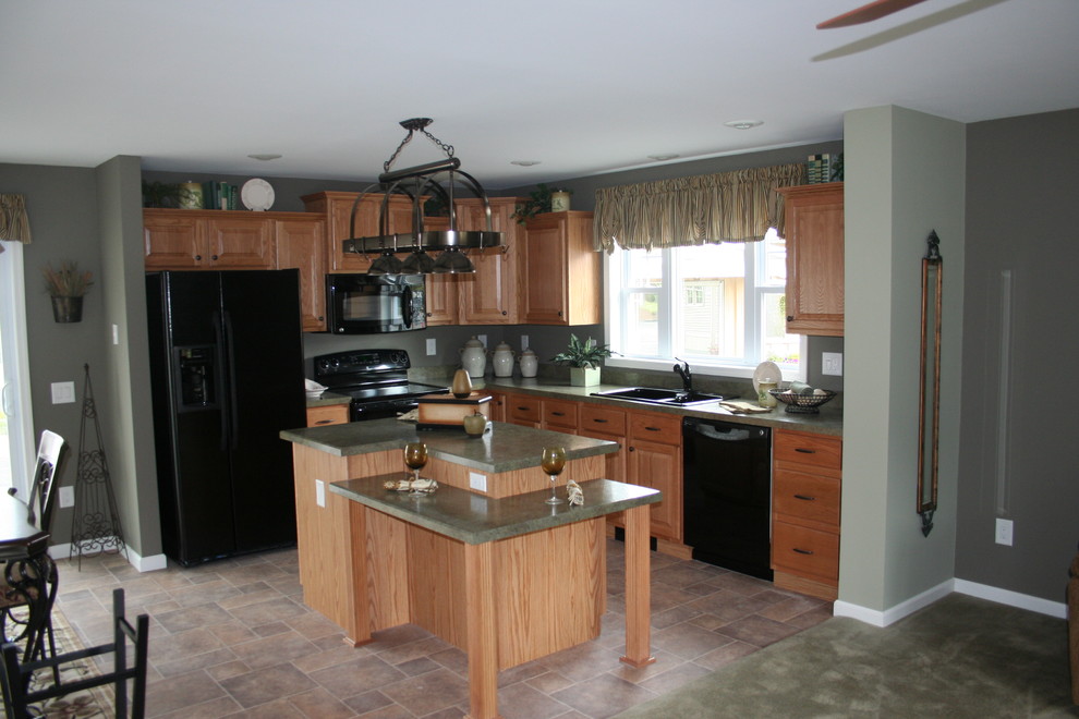 Photo of a traditional kitchen in Burlington.