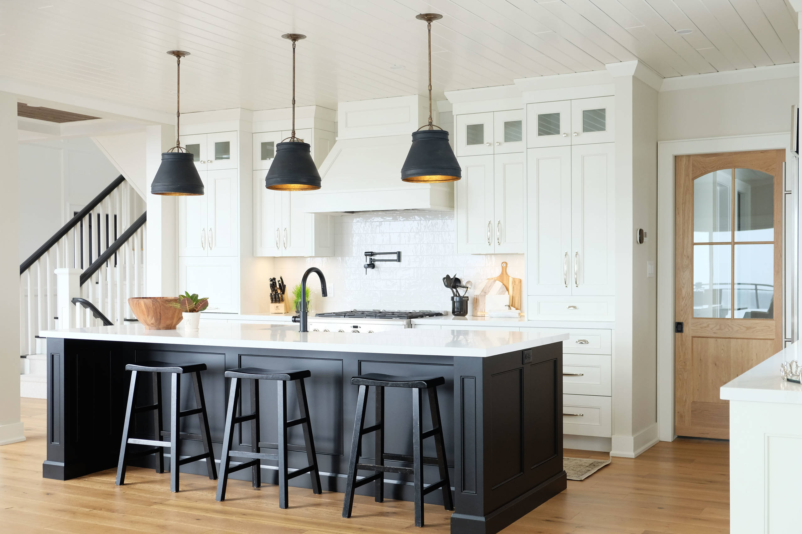 Black and cream kitchen cabinets deals