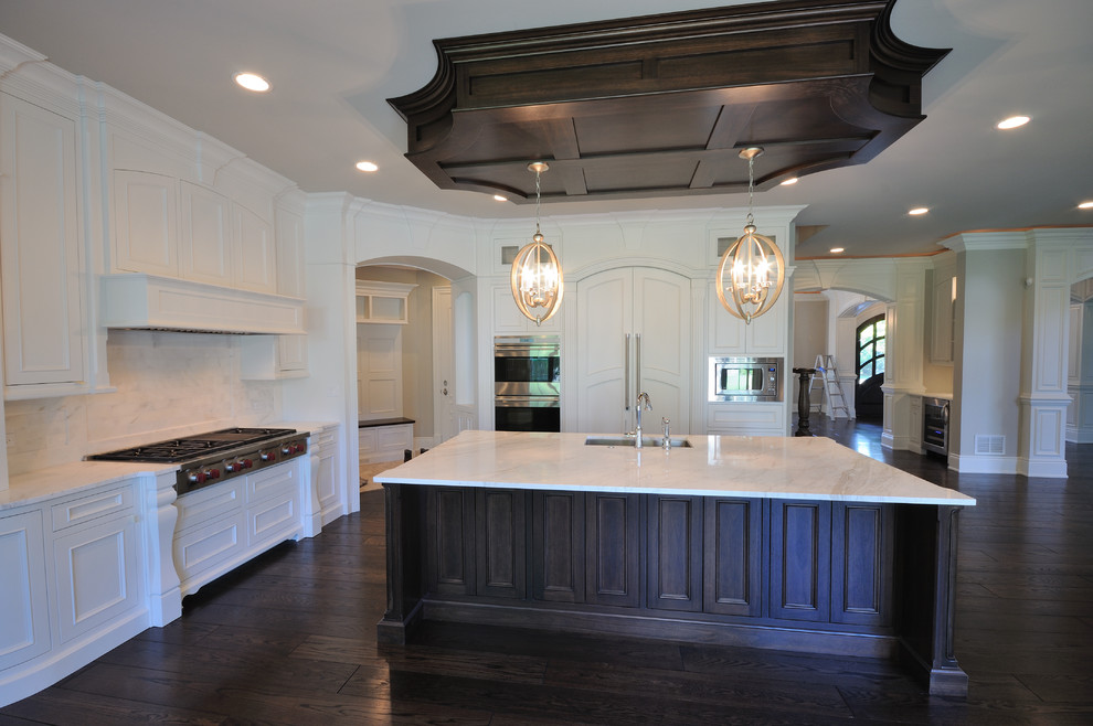 Inspiration for a large transitional kitchen remodel in Chicago