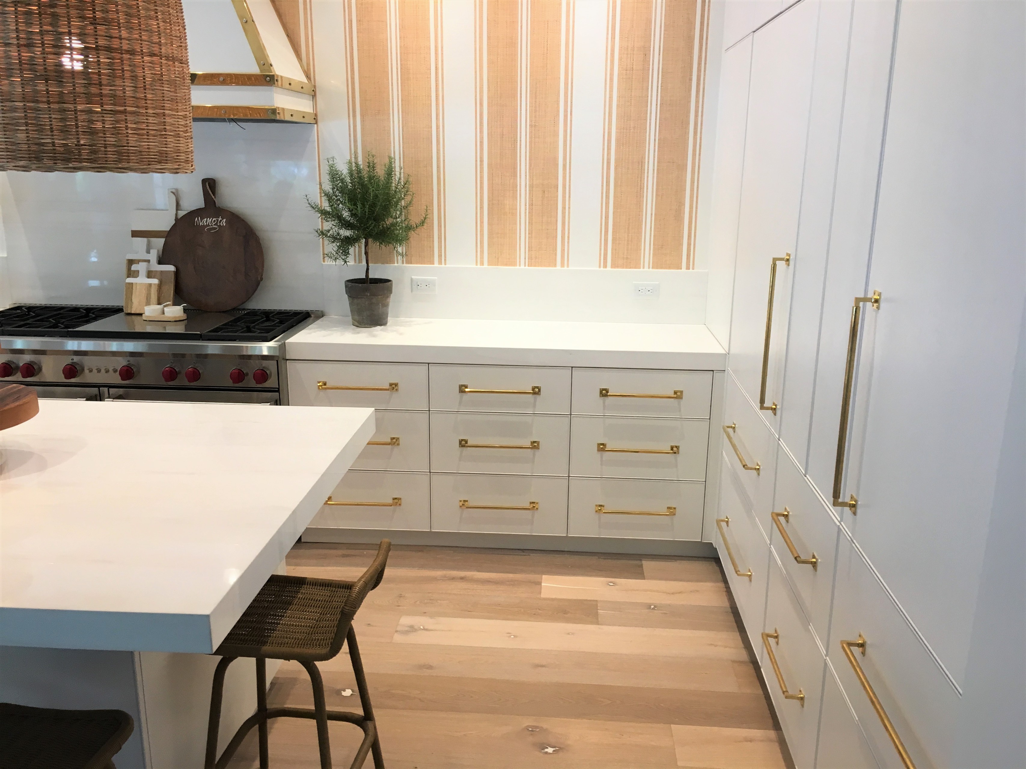 wire brushed white oak kitchen cabinets wire brushed white oak cabinets ideas photos houzz wire brushed white oak kitchen cabinets wire brushed white oak cabinets ideas photos houzz