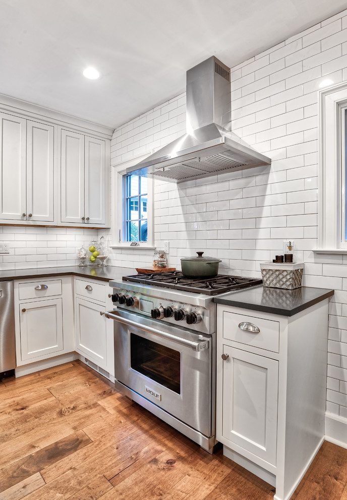 Wolf Range & Stainless Steel Hood - Farmhouse - Kitchen - New York - by ...