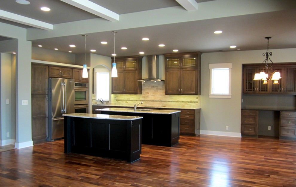 Inspiration for a craftsman kitchen remodel in Omaha