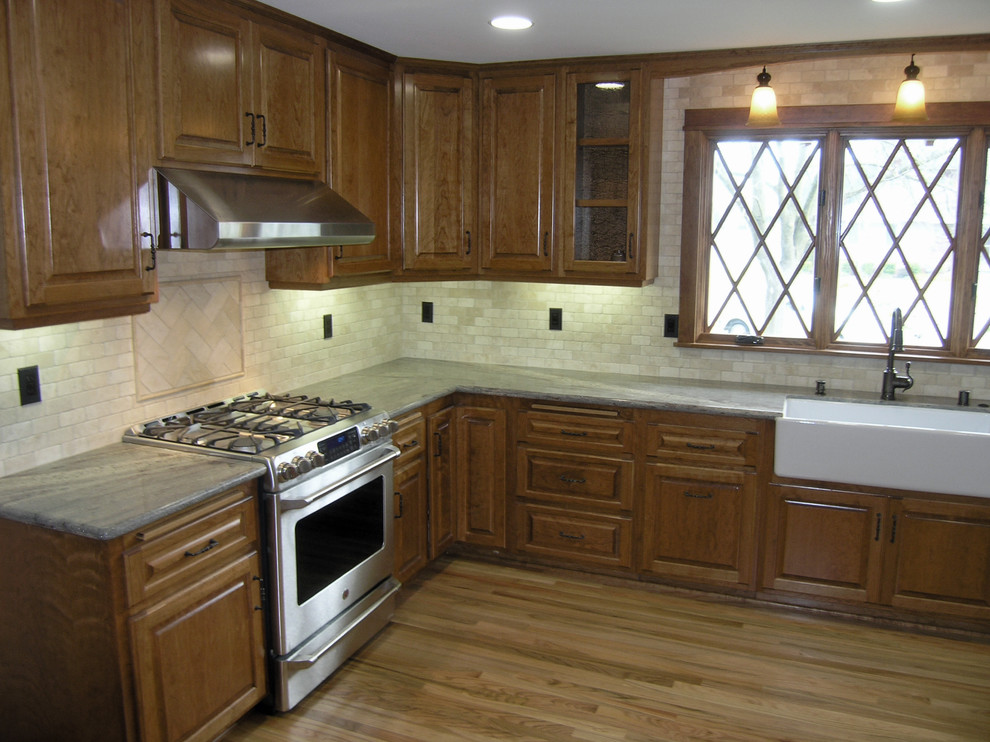 Inspiration for a timeless kitchen remodel in Sacramento