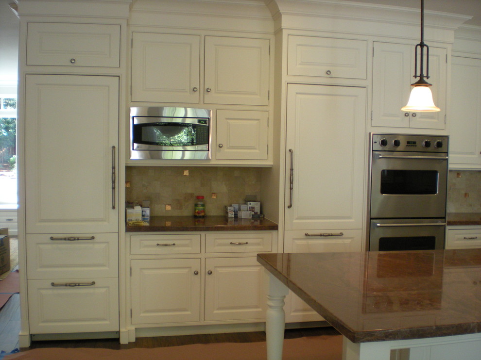 Elegant kitchen photo in San Francisco