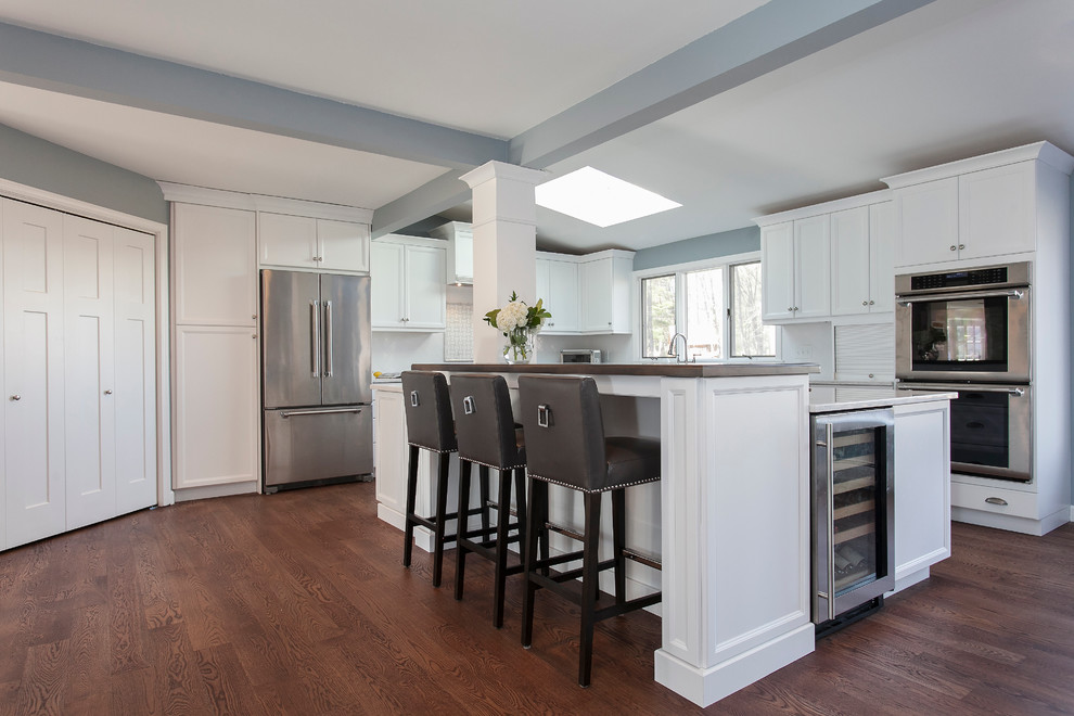 Workhorse Island Transitional Kitchen Bridgeport by Kitchen