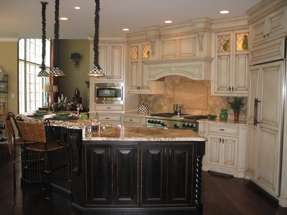 Wyse Kitchen Traditional Kitchen Indianapolis by Debra Bracken