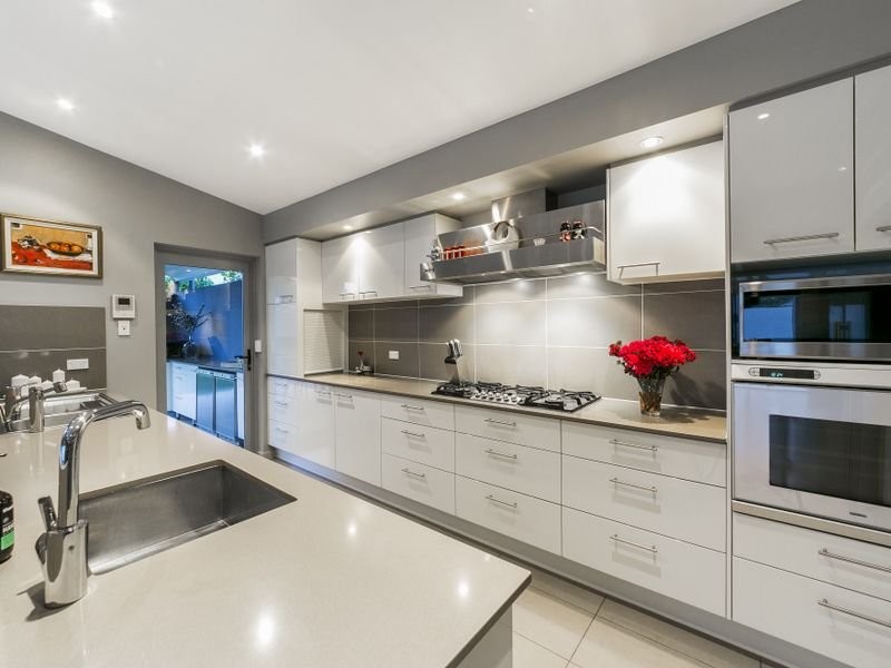 Yeronga Contemporary Kitchen Brisbane by Civic Steel Homes Houzz