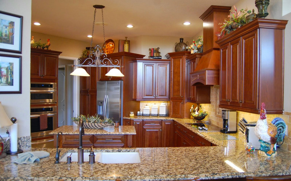 Zink: PC - Traditional - Kitchen - Tampa - by The Cabinet Store, Inc ...