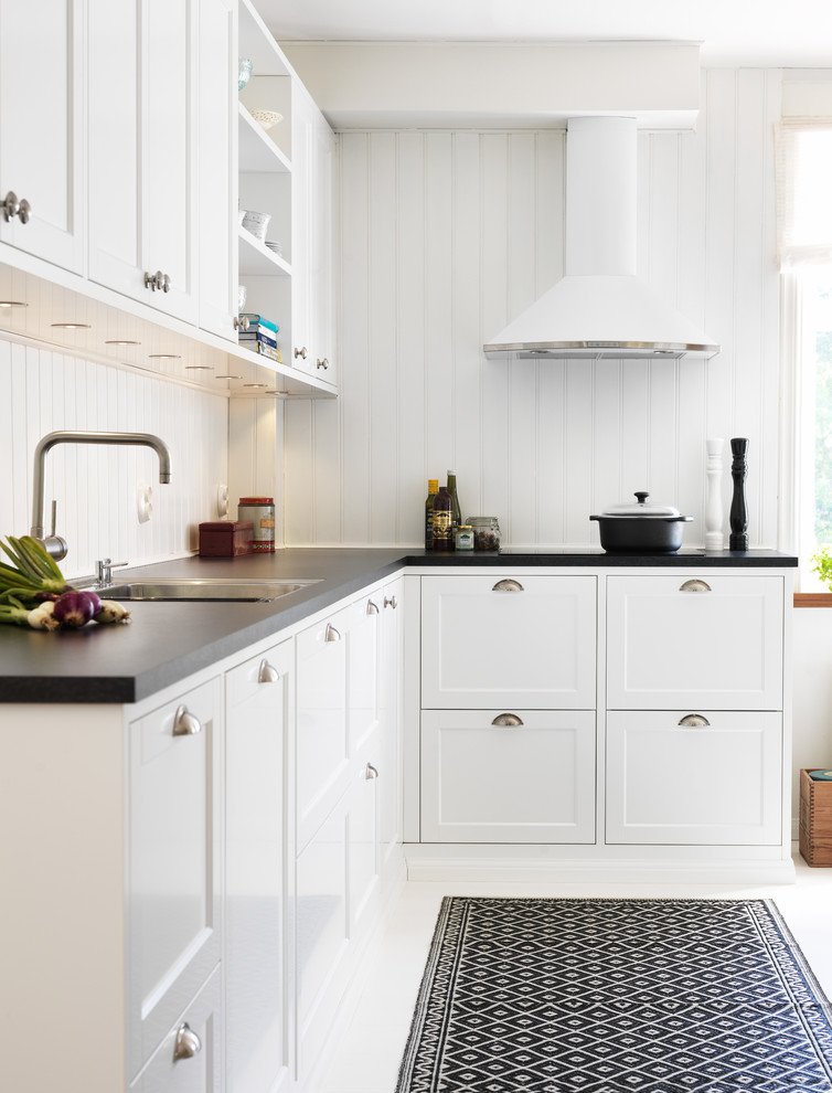 Example of a danish kitchen design in Stockholm