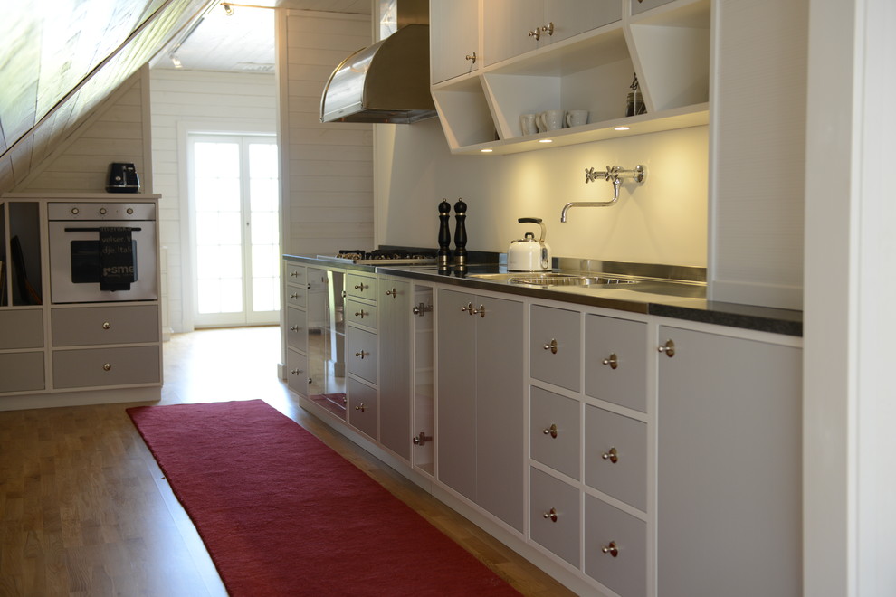 Kök Ängadal Midcentury Kitchen Malmo by Åraslöv Kök