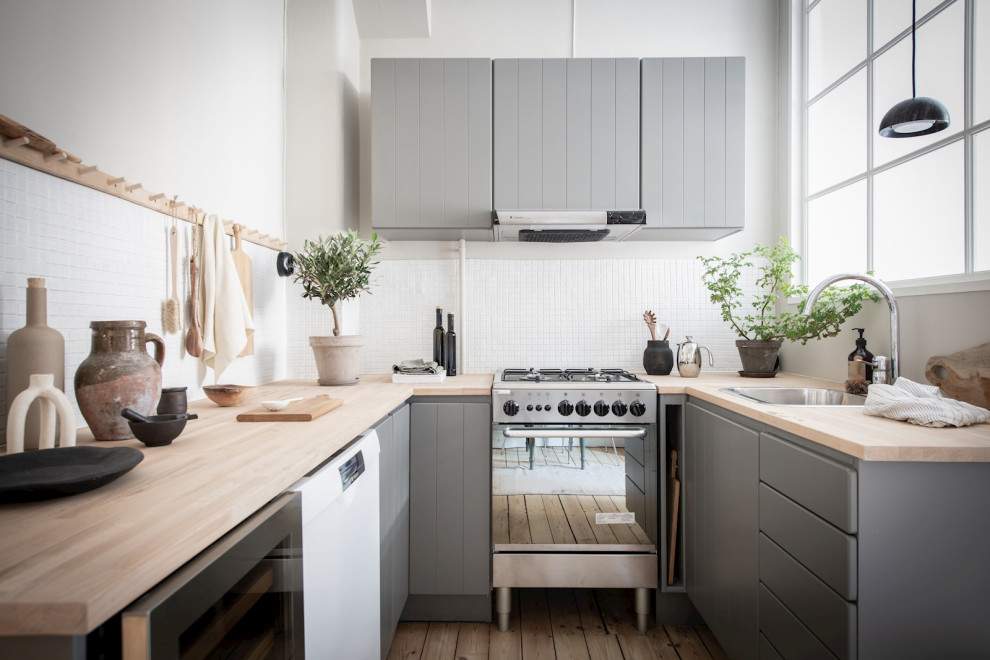 Example of a danish kitchen design in Gothenburg
