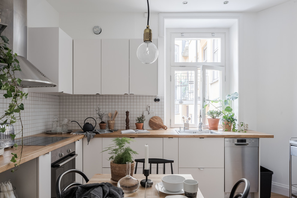This is an example of a scandi kitchen in Stockholm.