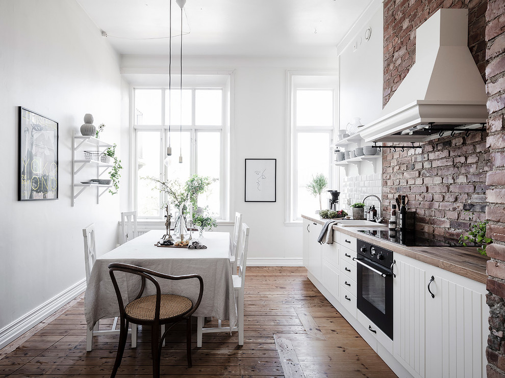 Kitchen - scandinavian kitchen idea in Gothenburg