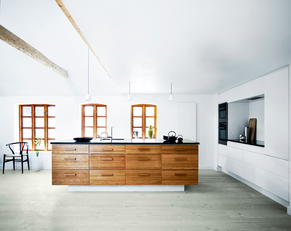 Mountain style kitchen photo in Odense
