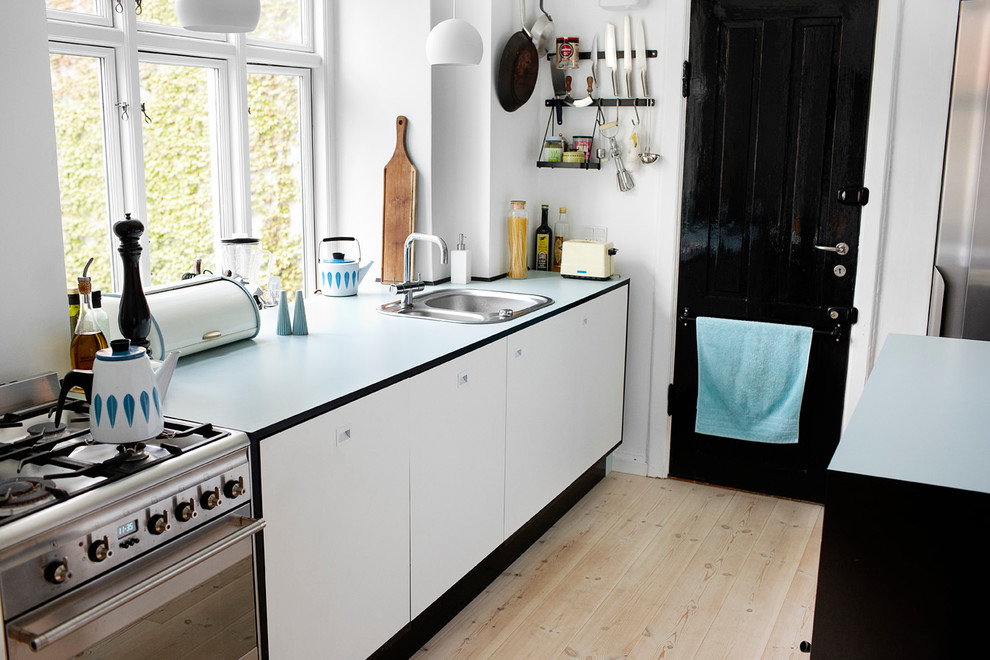 Inspiration for a scandinavian kitchen remodel in Copenhagen