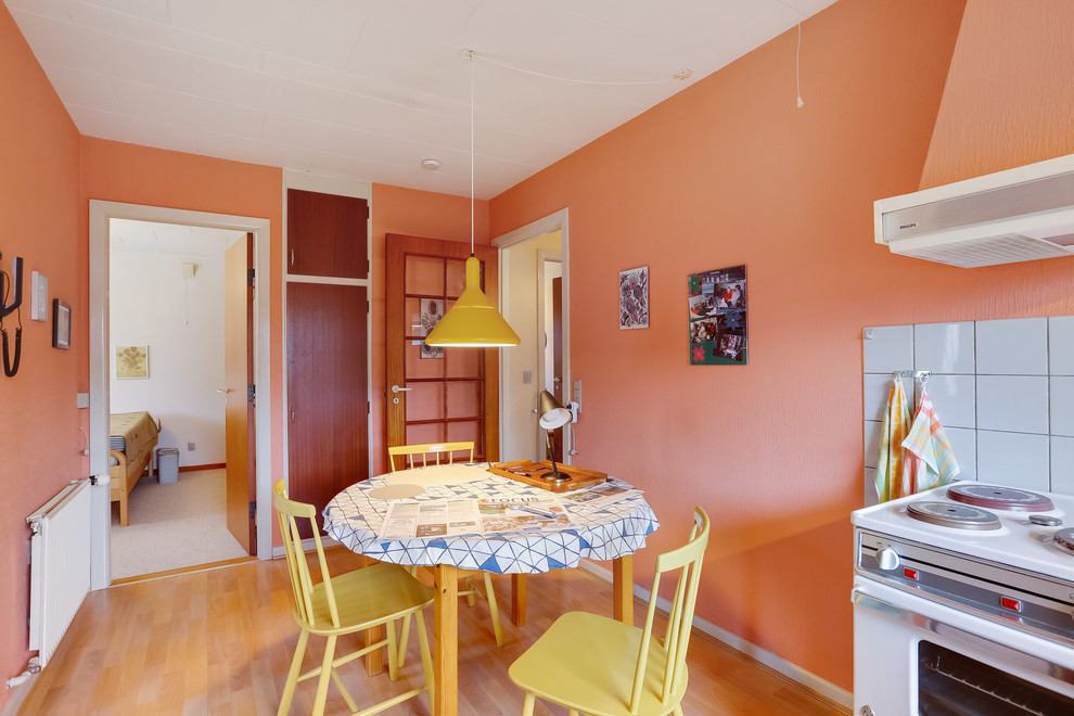 Danish beige floor and linoleum floor eat-in kitchen photo in Esbjerg with white appliances and no island