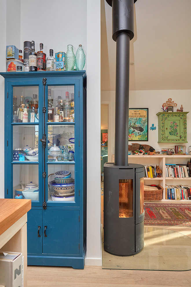 This is an example of an eclectic kitchen in Copenhagen.