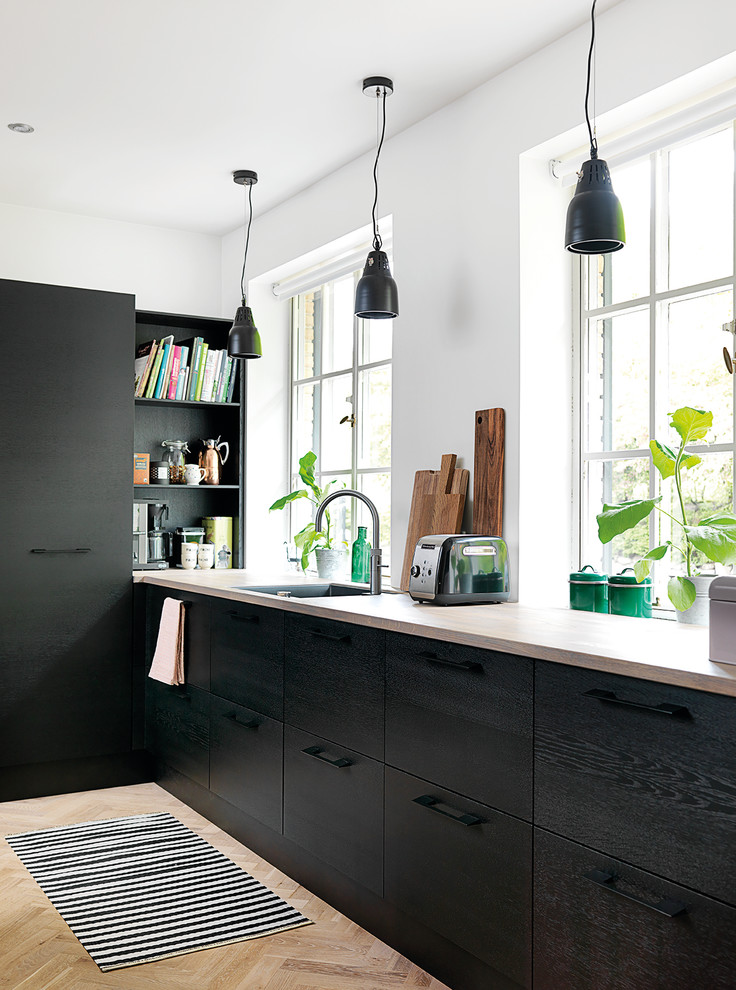 Inspiration for a scandinavian kitchen in Aalborg.