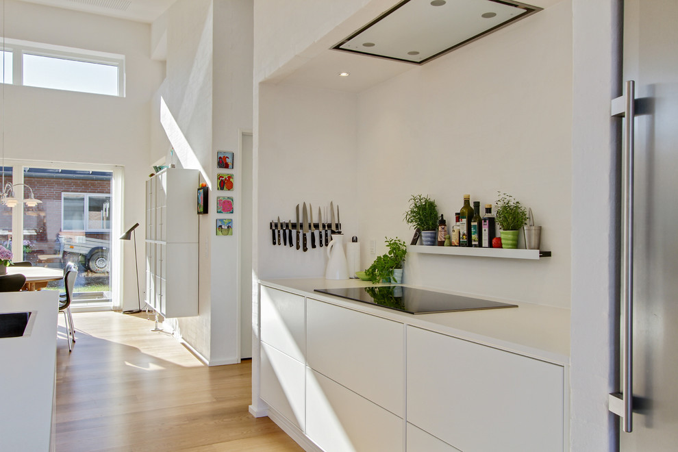 Kitchen - scandinavian kitchen idea in Aarhus
