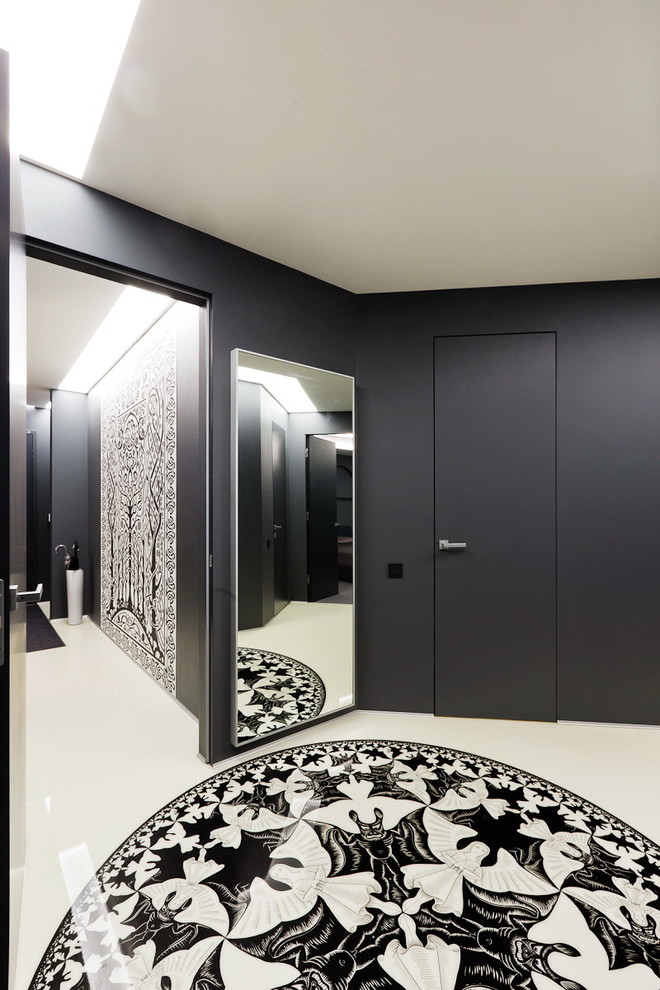 Идея дизайна: коридор среднего размера в современном стиле с черными стенами