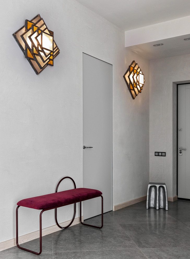 Свежая идея для дизайна: коридор: освещение в современном стиле - отличное фото интерьера