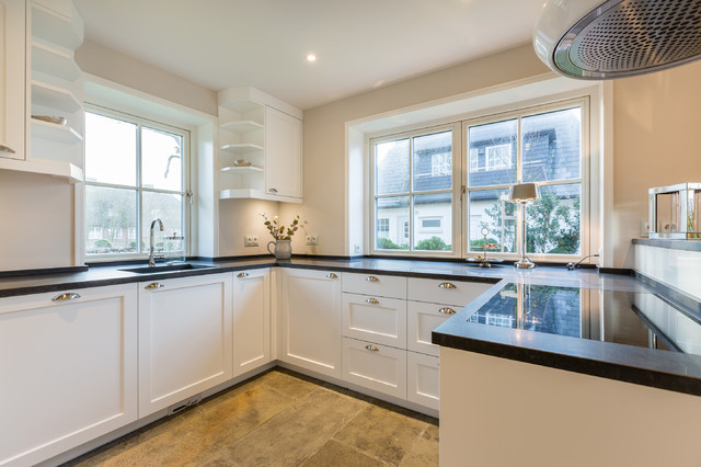 Homestaging Reetdachaus Mit Pool In Westerland Auf Sylt Farmhouse Kitchen Other By Home Staging Sylt