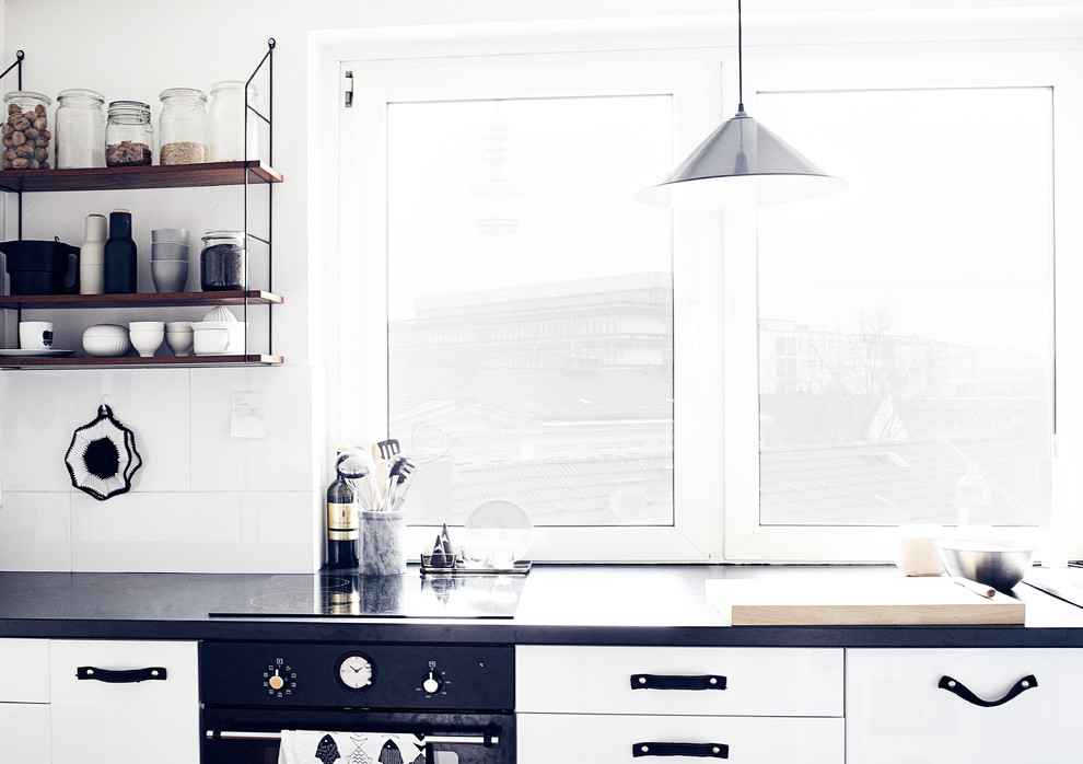 Photo of a scandinavian kitchen in Hamburg.