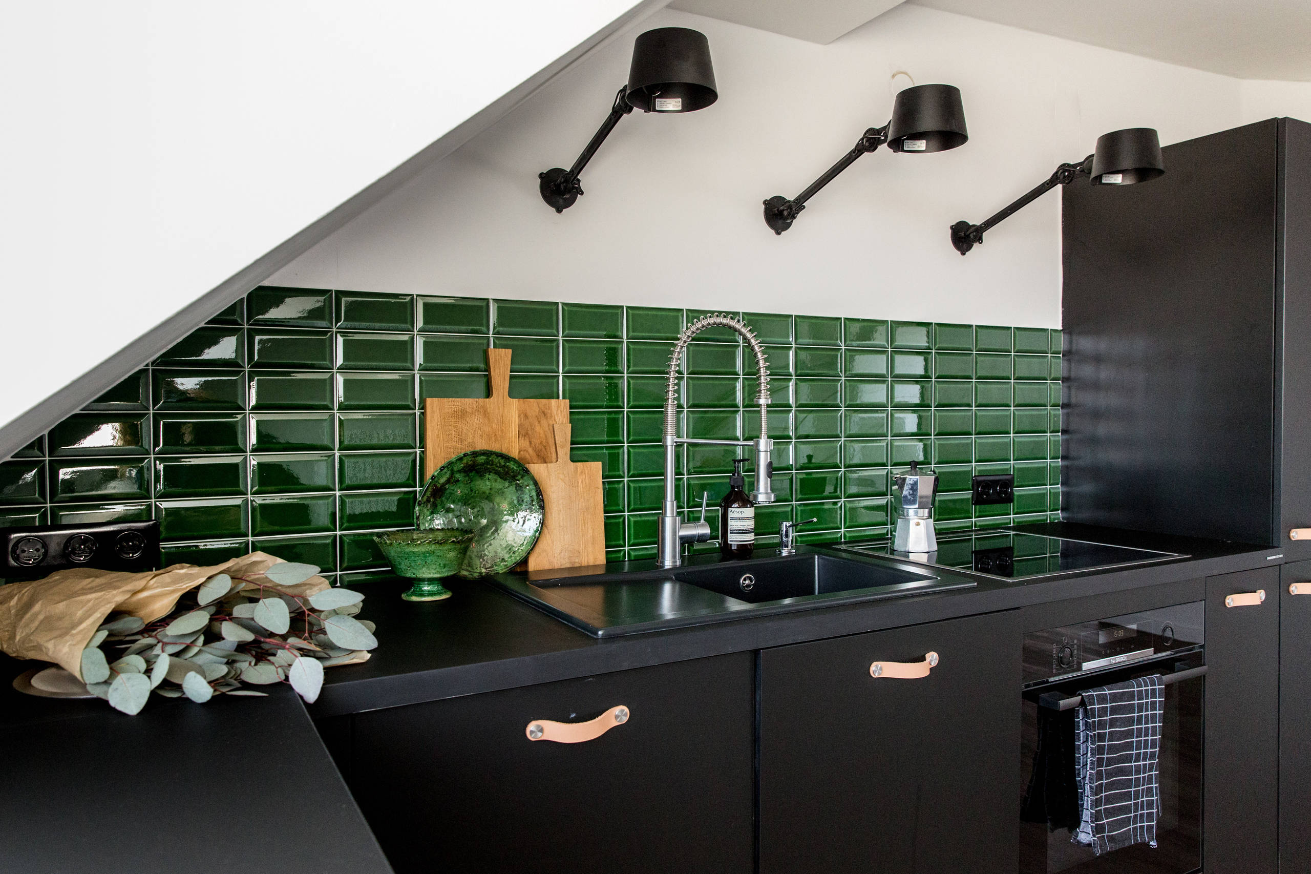 75 Kitchen with Green Cabinets and Black Backsplash Ideas You'll Love -  January, 2024
