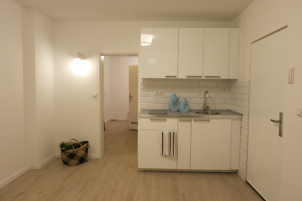 Kleines Apartment Kochen Contemporary Kitchen Essen By Tschangizian Home Staging Redesign