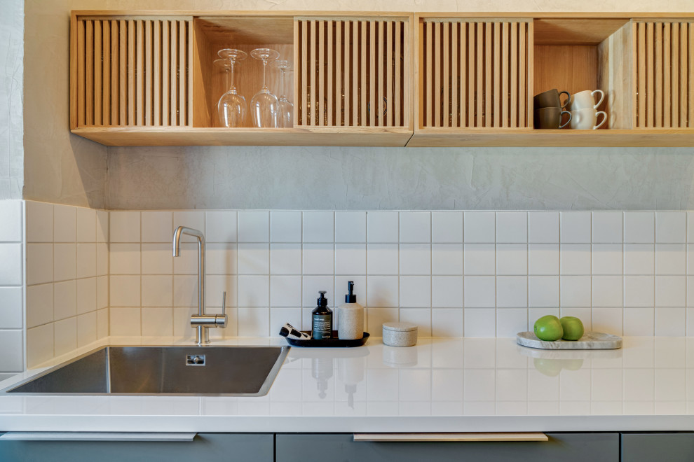 Свежая идея для дизайна: кухня в скандинавском стиле - отличное фото интерьера