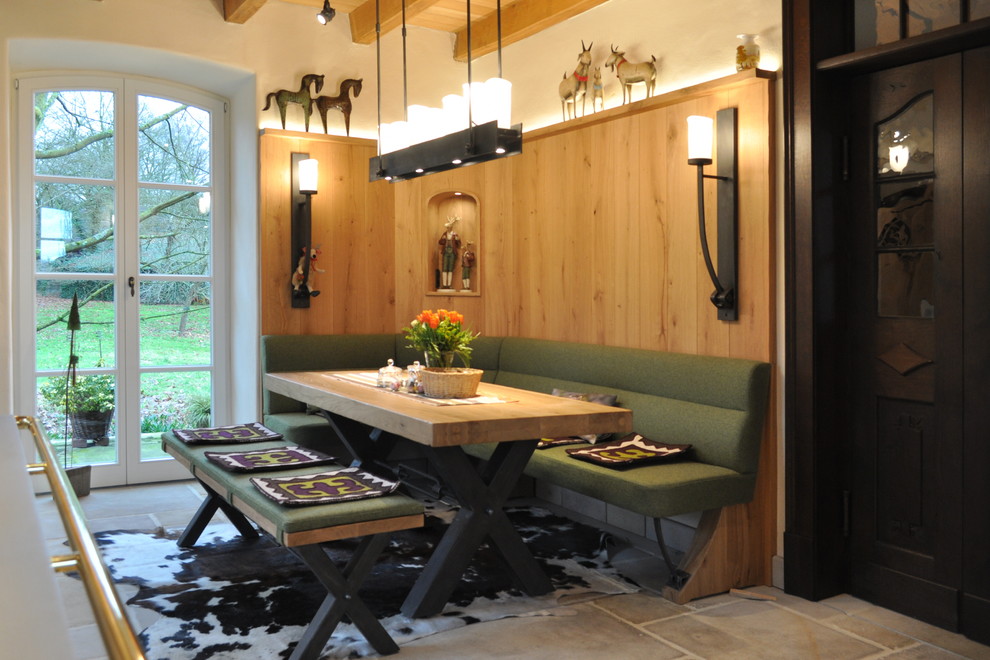 This is an example of a country kitchen in Dortmund.